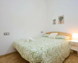 Bedroom of Flat to share in  Barcelona Capital  with Air Conditioner, Heating and Terrace