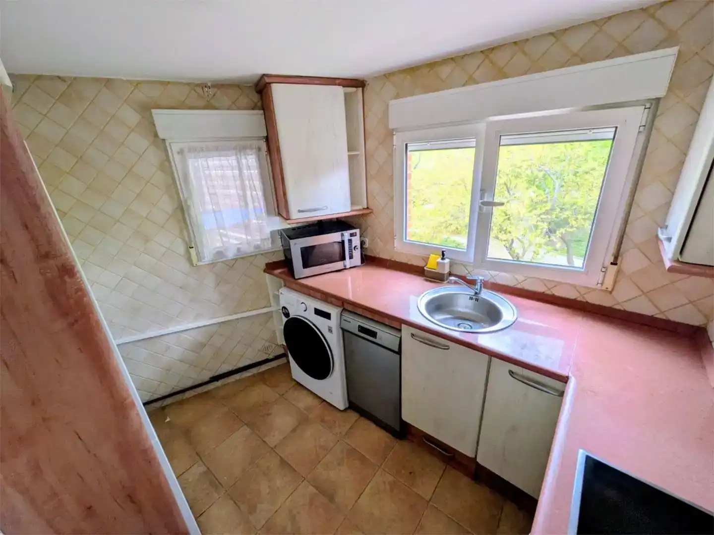 Cuina de Pis en venda en Tres Cantos amb Aire condicionat, Jardí privat i Parquet