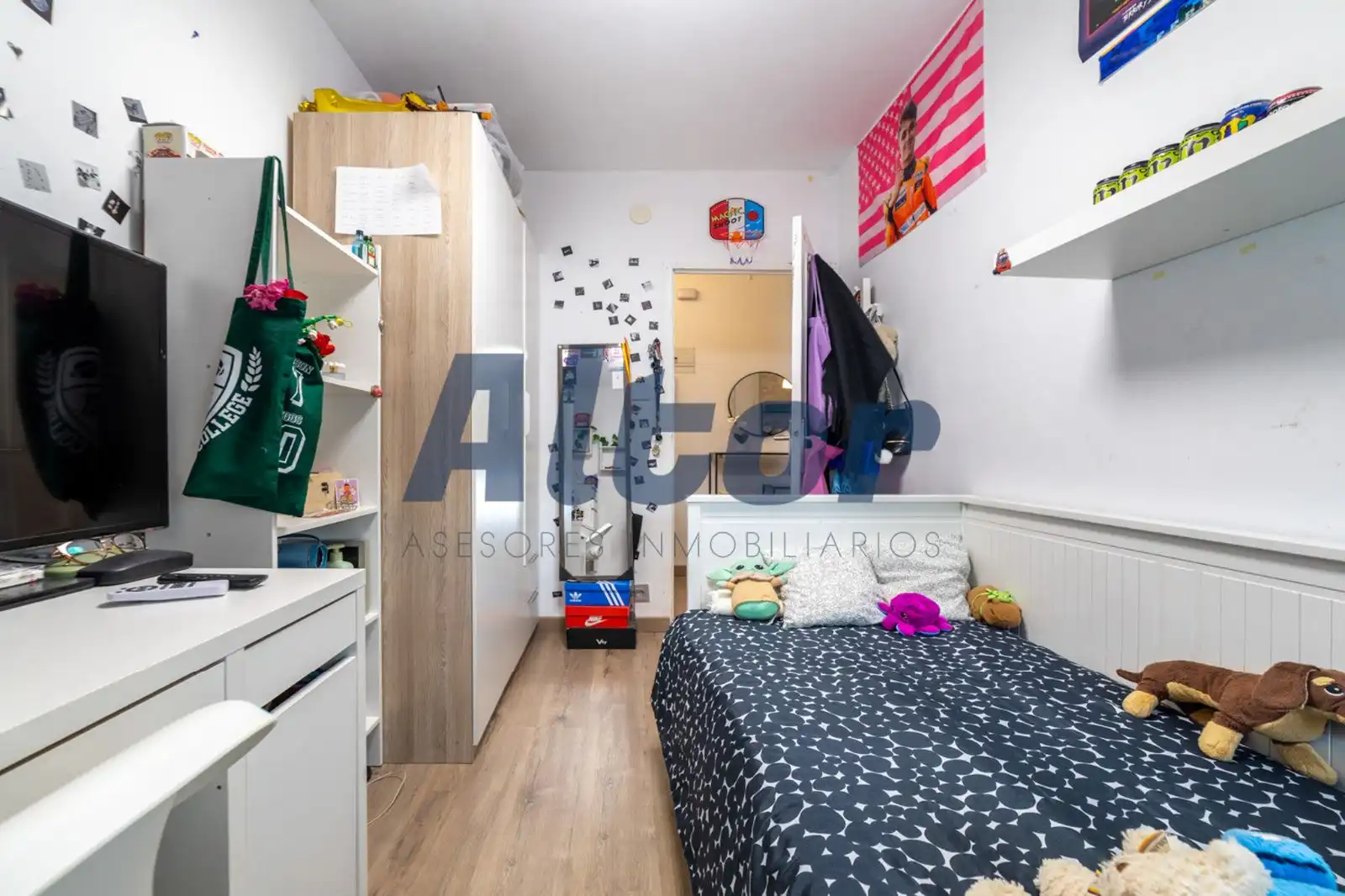 Schlafzimmer von Dachboden zum Verkauf in Madrid mit Klimaanlage, Heizung und Terrasse