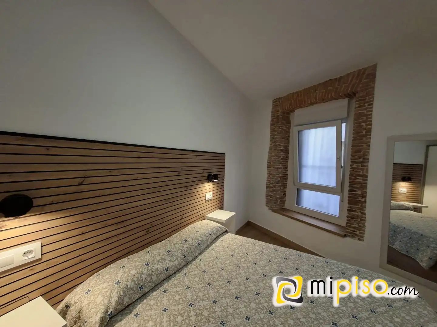 Schlafzimmer von Wohnung zur Miete in Laredo mit Möbliert