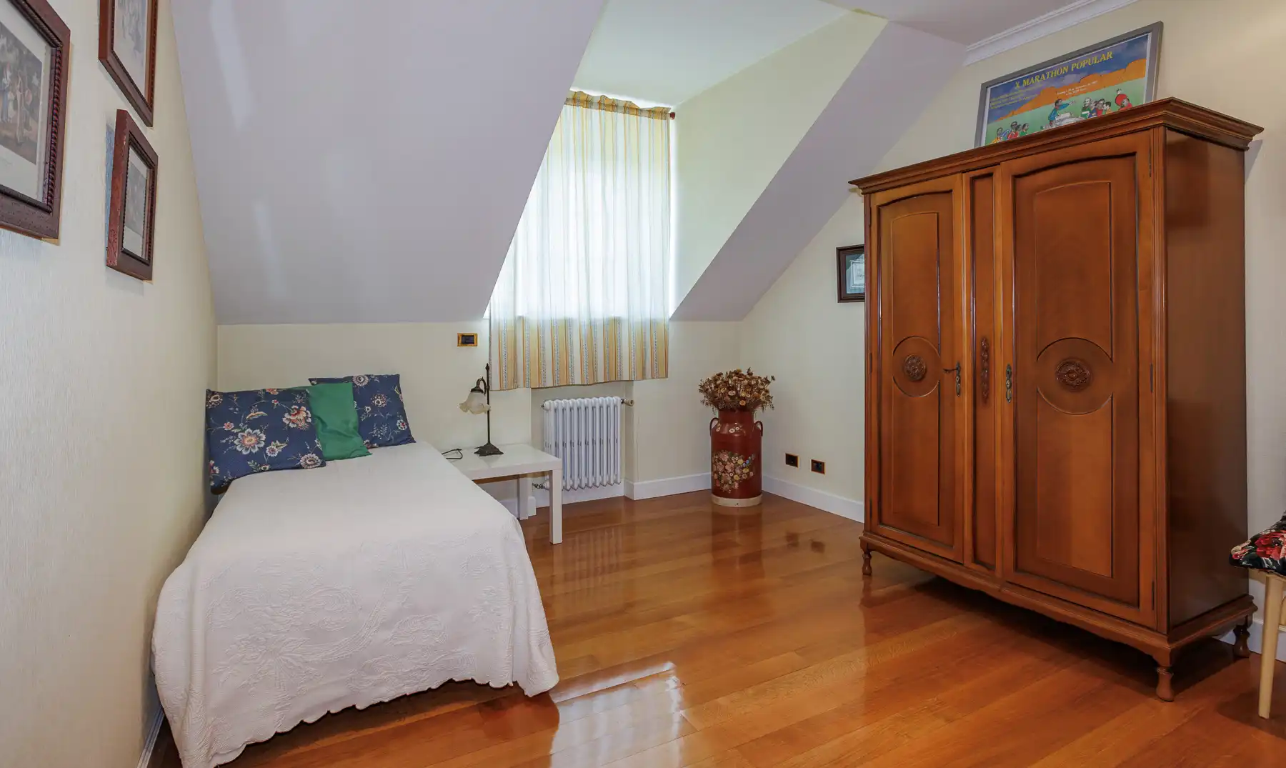 Habitación de Casa o chalet en venta en Lugo con Piscina