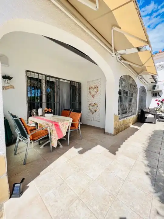 Houses for sale in Platja de Mont-roig