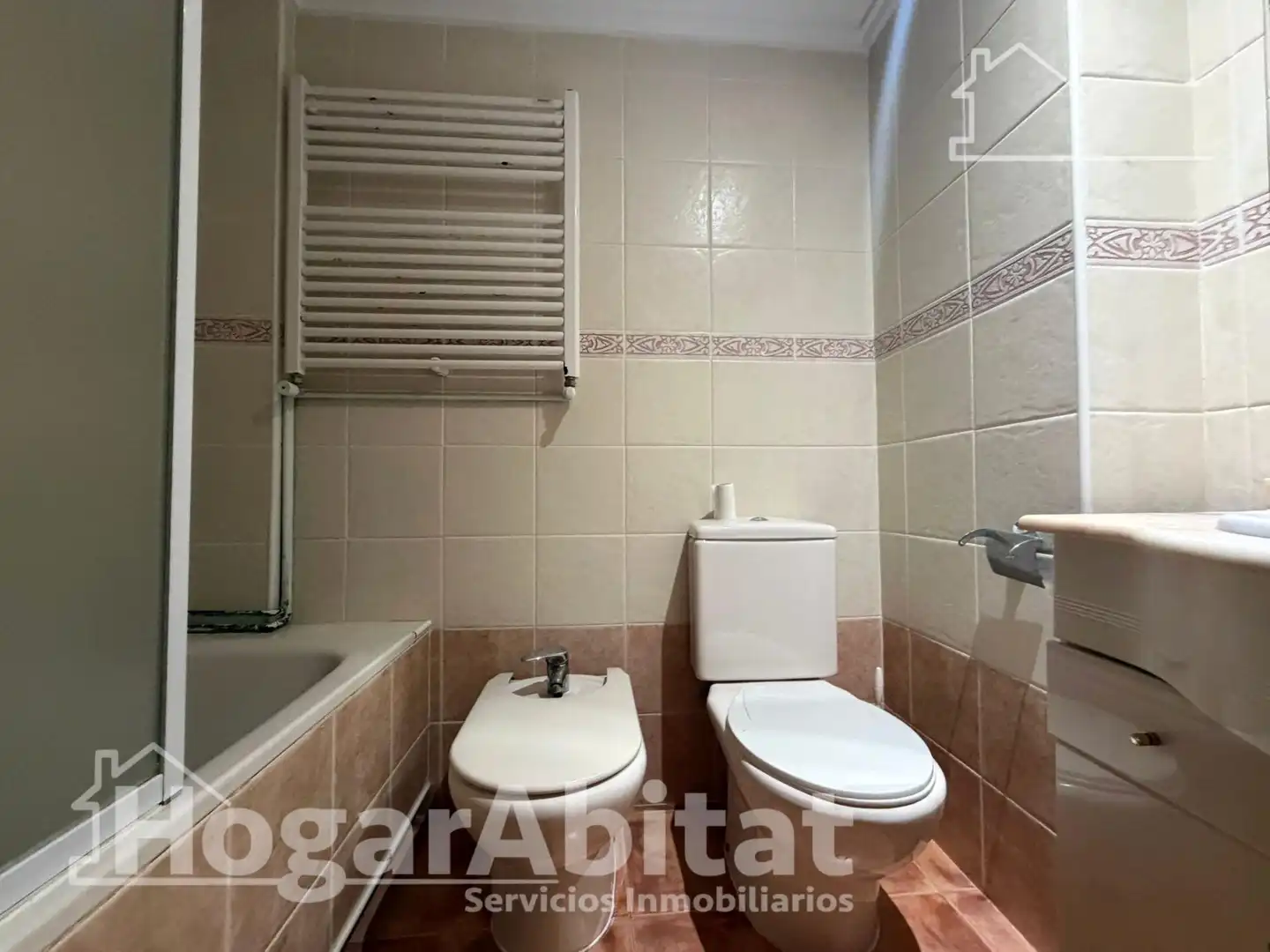 Baño de Piso en venta en Sagunto / Sagunt