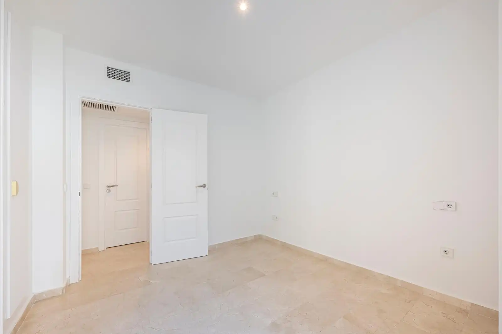 Apartment zum Verkauf in Estepona Pueblo, imagen 13