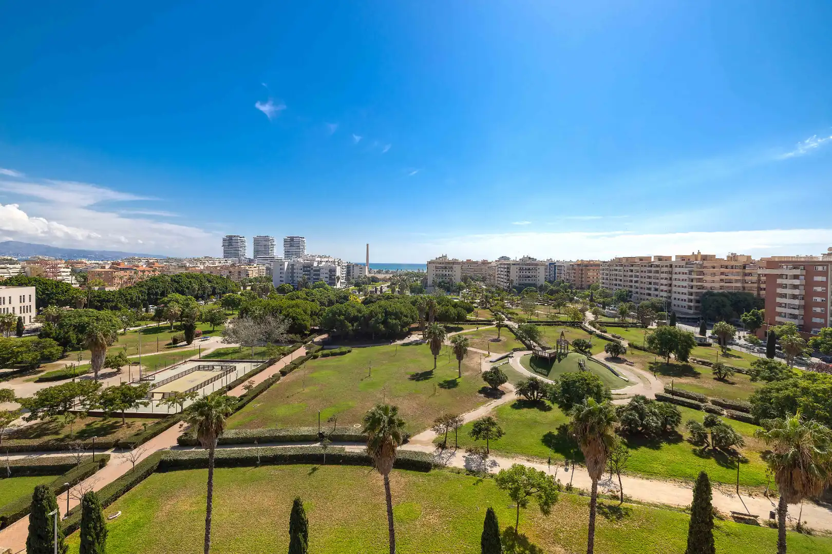 Vista exterior de Àtic en venda en Málaga amb Aire condicionat, Calefacció i Terrassa