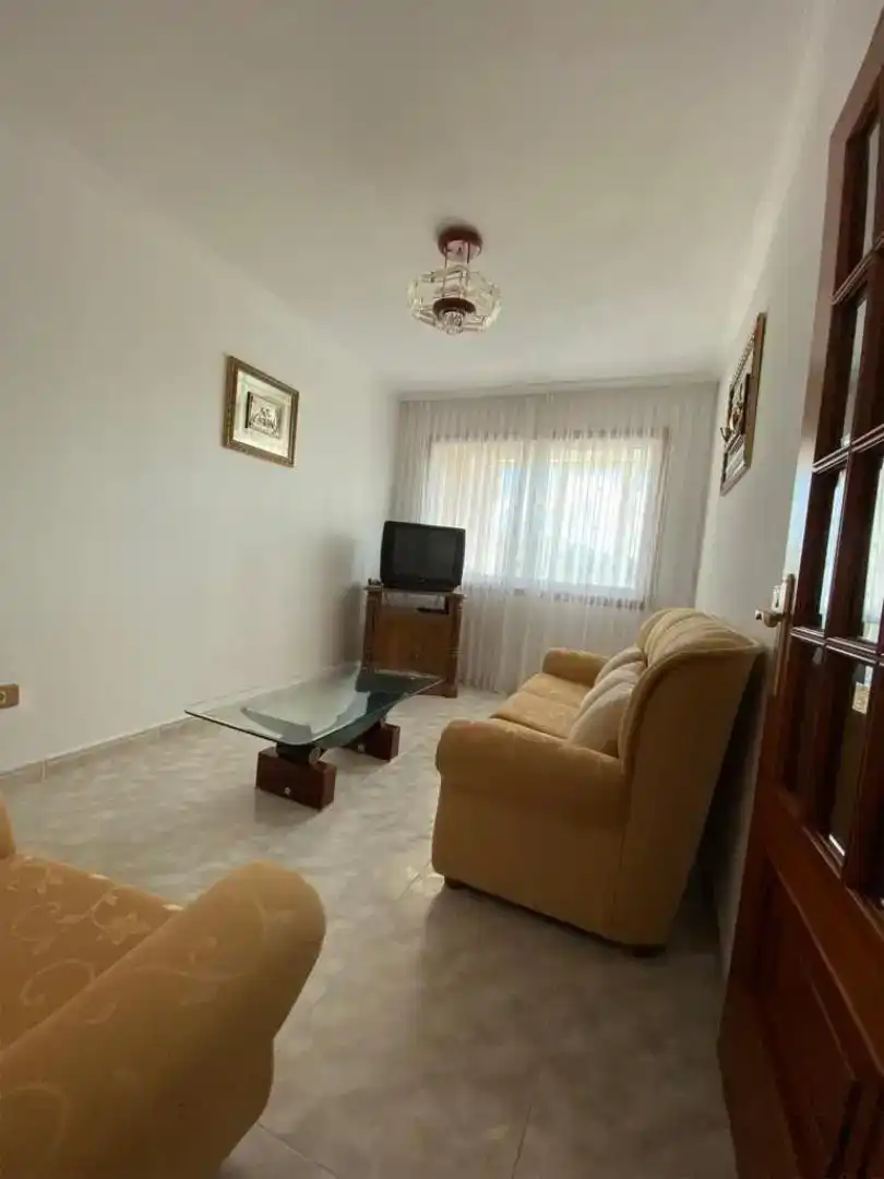 Sala de estar de Piso en venta en Forcarei con Parquet, Trastero y Amueblado