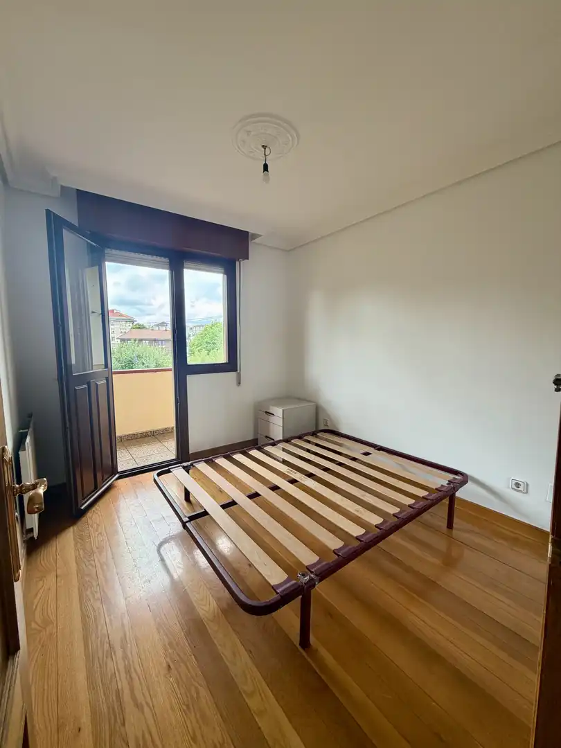 Schlafzimmer von Einfamilien-Reihenhaus zum Verkauf in Camargo mit Heizung, Privatgarten und Terrasse