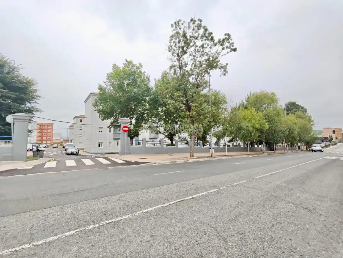 Vista exterior de Piso en venta en Santander con Trastero y Balcón