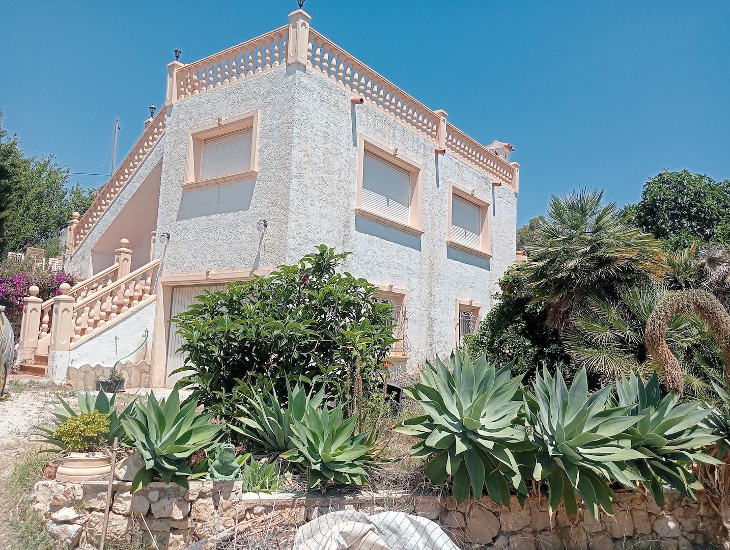 Vista exterior de Casa o xalet en venda en Calpe / Calp amb Aire condicionat, Calefacció i Jardí privat