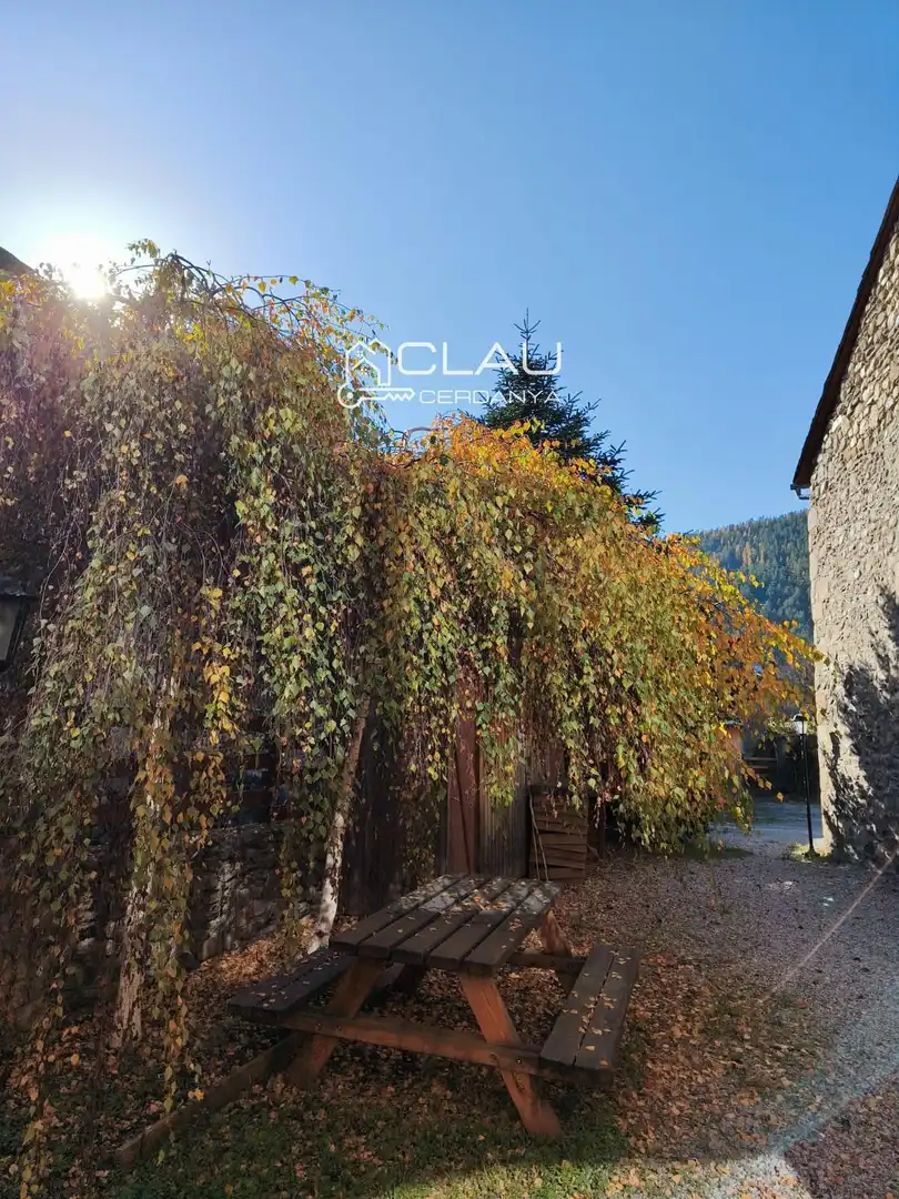 Vista exterior de Dúplex de alquiler en Latour - de - Carol con Calefacción, Parquet y Terraza