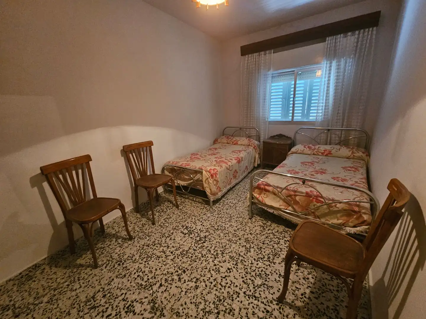 Dormitori de Casa adosada en venda en Albares amb Moblat