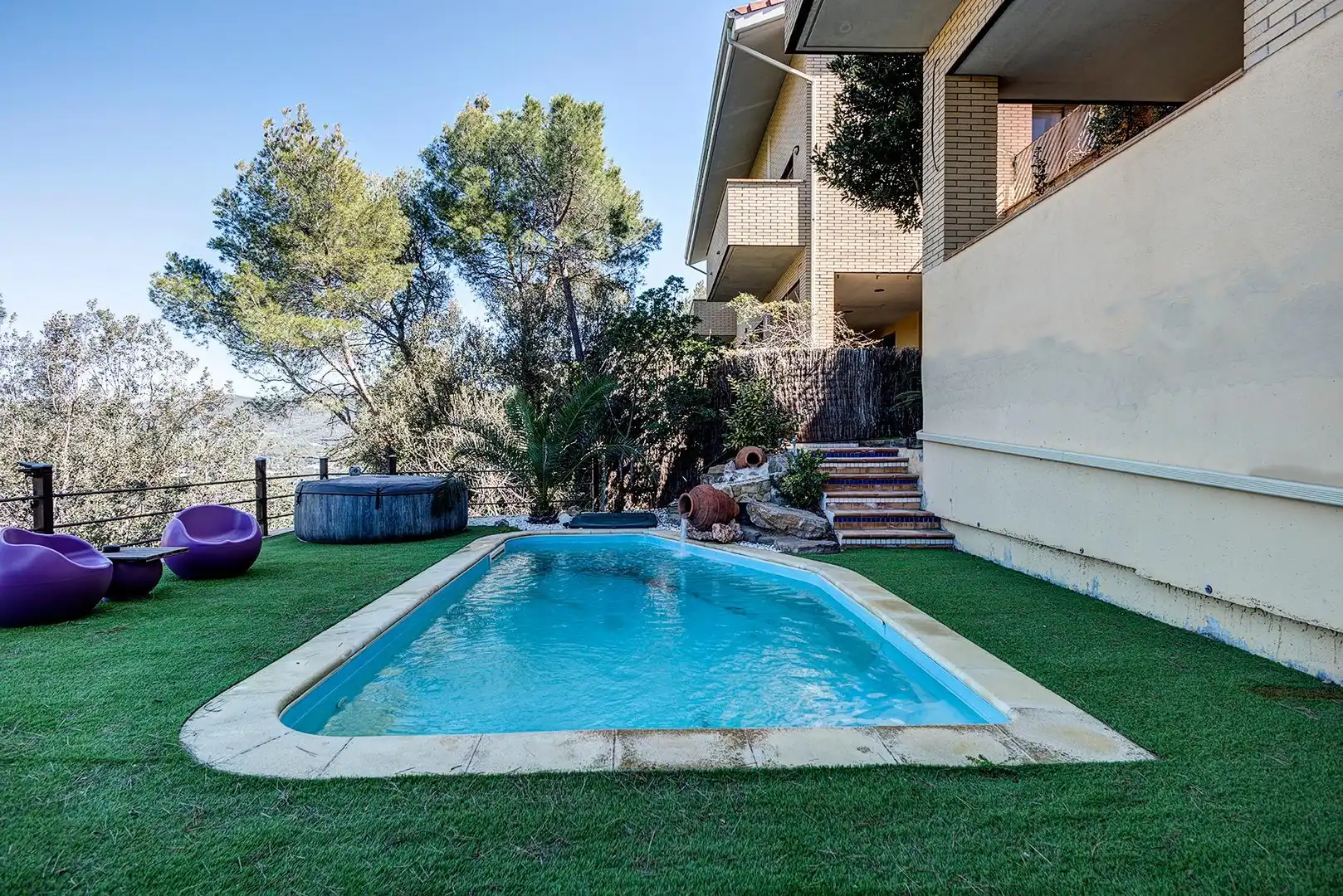 Piscina de Casa o chalet en venta en La Pobla de Claramunt con Aire acondicionado, Calefacción y Jardín privado