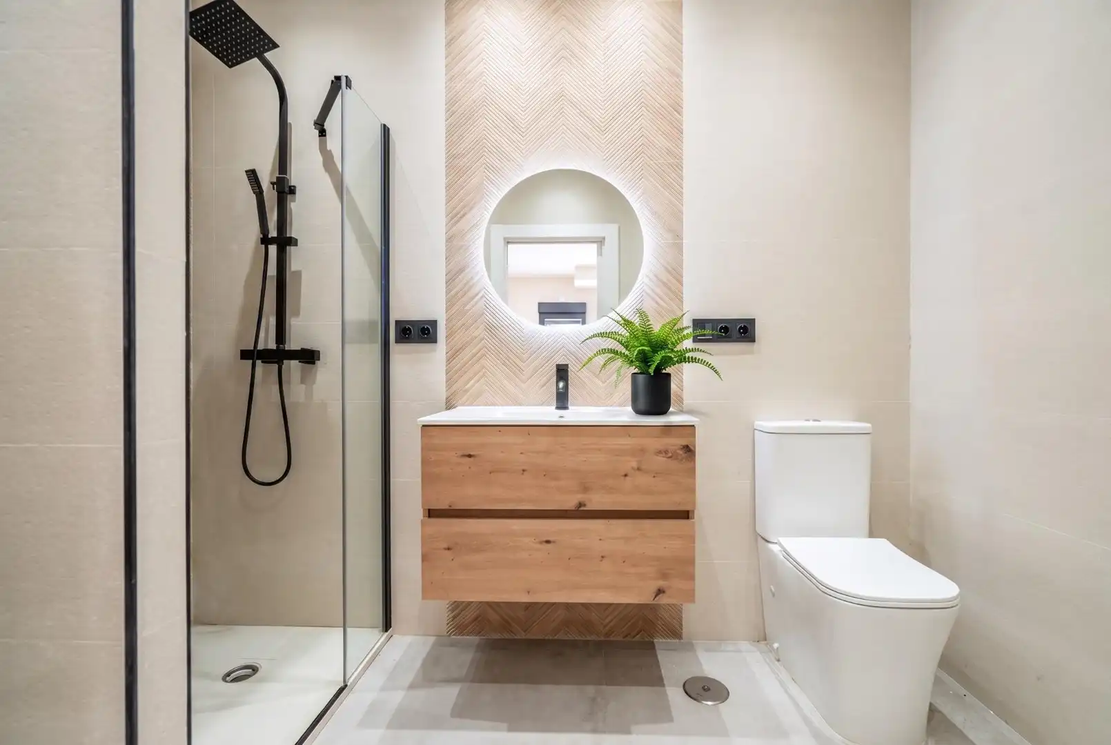 Baño de Piso en venta en Granada con Aire acondicionado, Calefacción y Parquet
