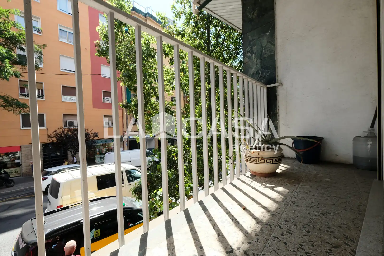 Terrassa de Pis en venda en Barcelona amb Balcó