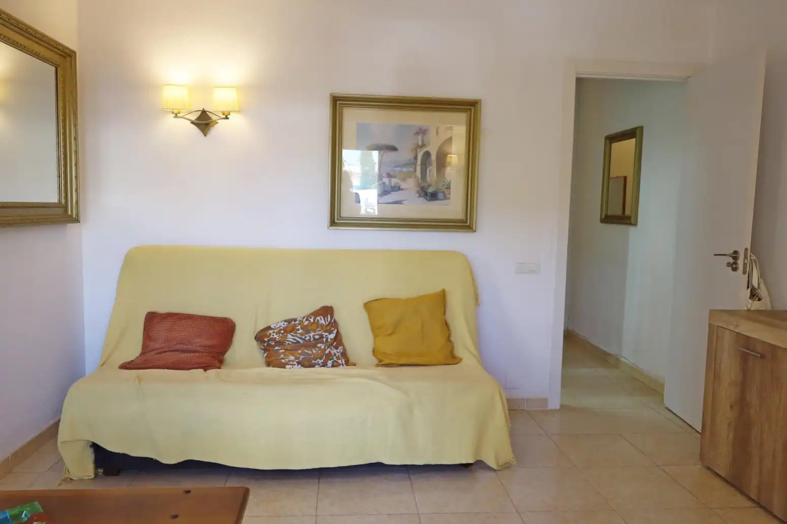 Sala de estar de Piso en venta en Benalmádena con Jardín privado, Terraza y Amueblado