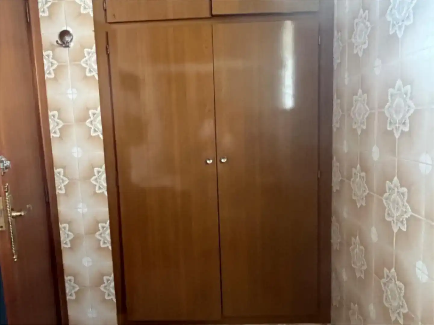Habitación de Casa adosada en venta en Alloza, Teruel