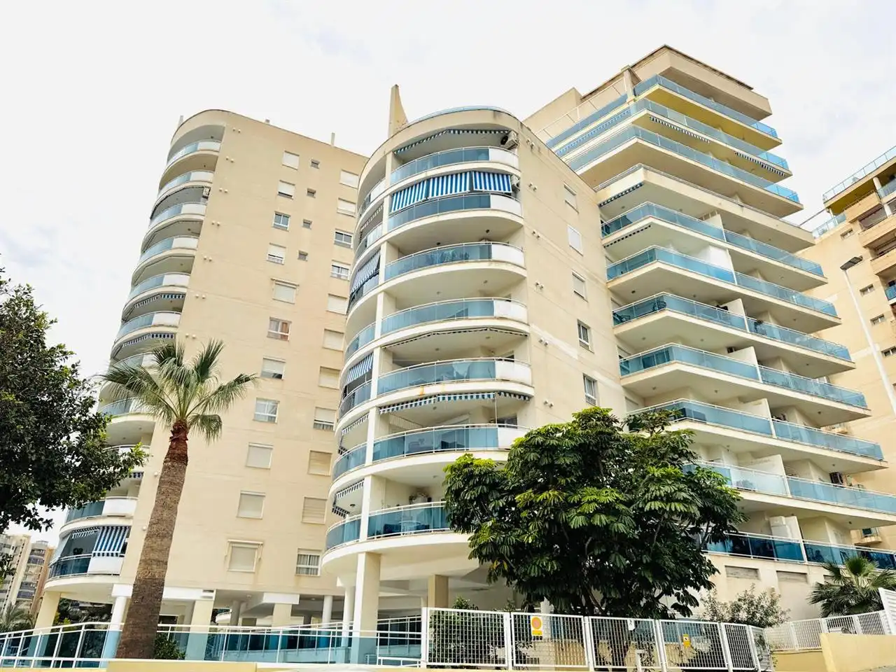 Vista exterior de Piso en venta en Villajoyosa / La Vila Joiosa con Aire acondicionado, Calefacción y Terraza