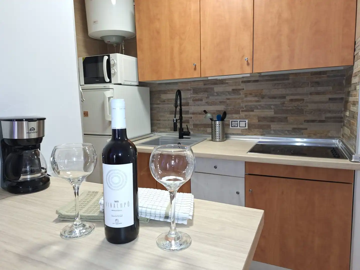 Kitchen of Flat for rent in Torrevieja  with Air Conditioner, Heating and Terrace