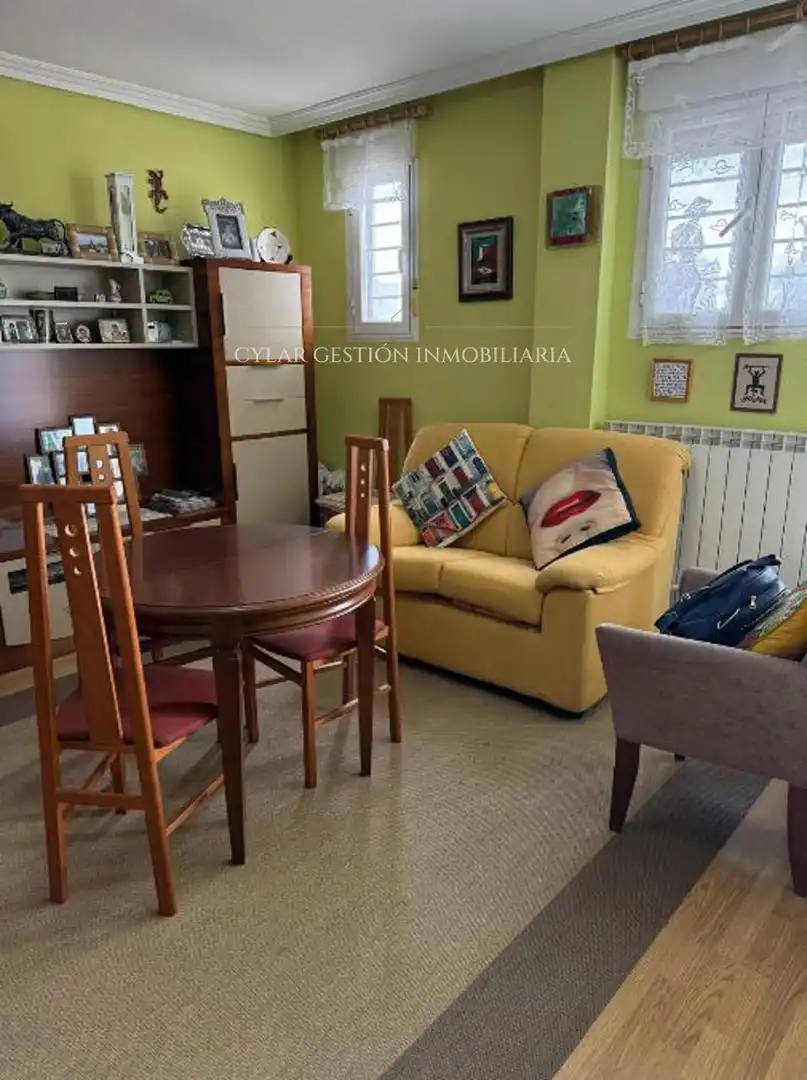 Sala de estar de Piso en venta en Salamanca con Calefacción, Terraza y Amueblado