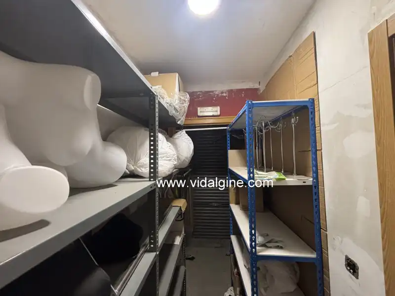Local comercial en venda a Carrer de Pere III, imagen 9