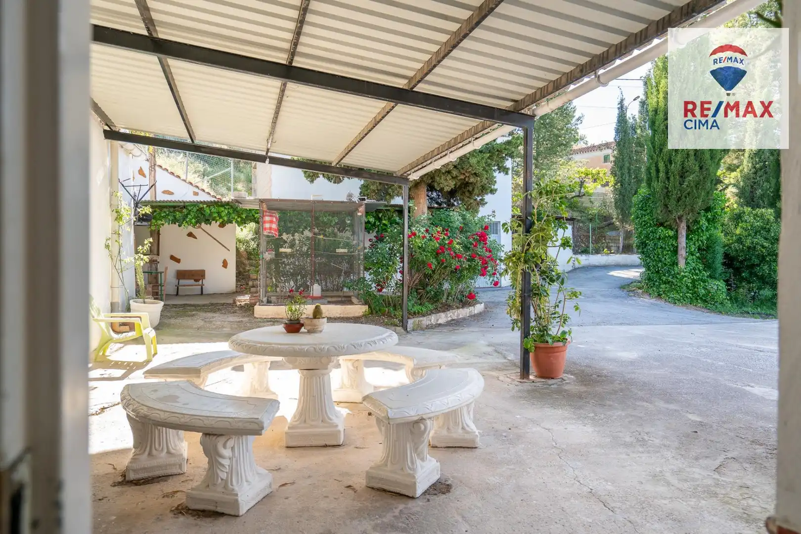 Terrassa de Casa o xalet en venda en Baza amb Calefacció, Jardí privat i Terrassa