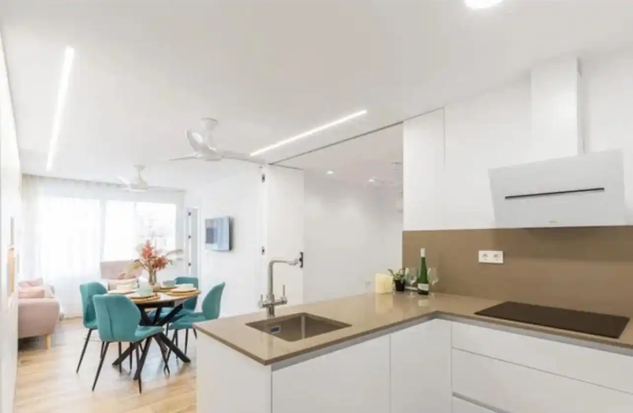 Kitchen of Flat for sale in Playa de los Locos