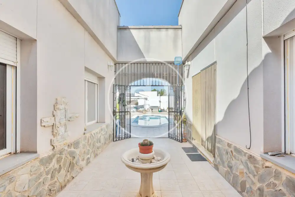Houses for sale in Olocau  with Air Conditioner, Heating and Private garden