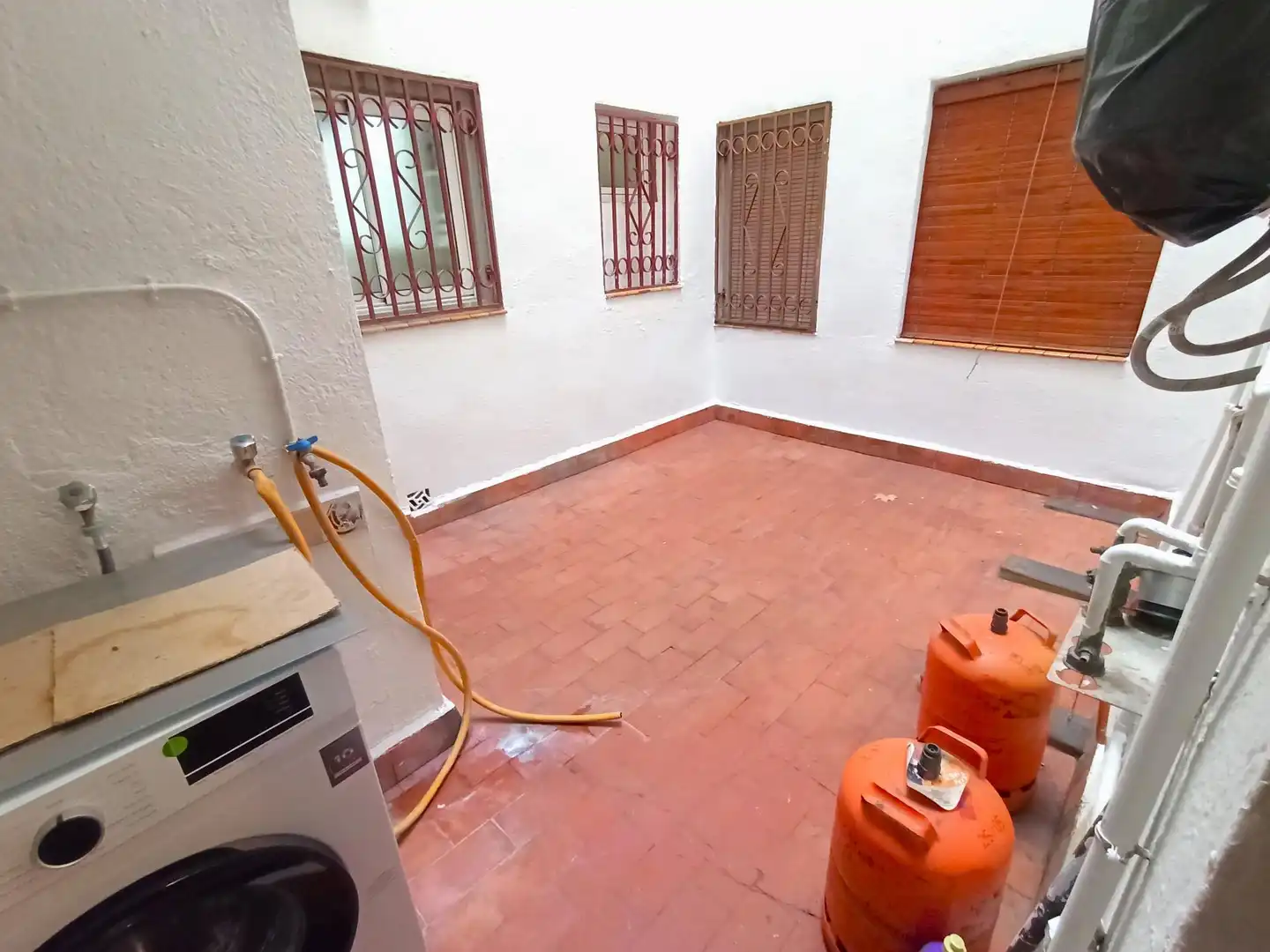 Piso en venta en Reus con Calefacción, Terraza y Horno