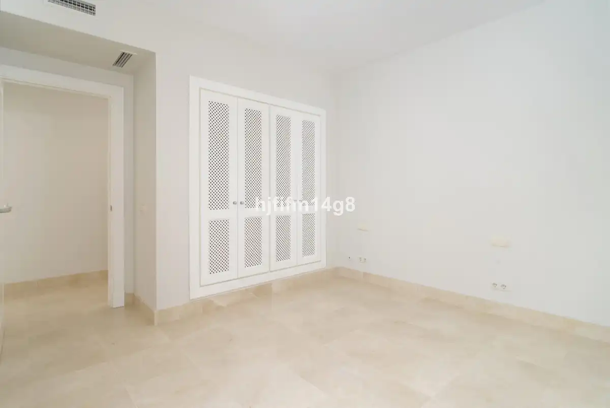 Piso con ascensor en venta en Nueva Andalucía, imagen 15