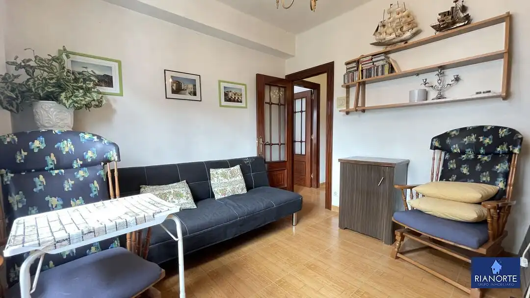 Sala de estar de Piso en venta en Gozón con Calefacción, Trastero y Amueblado