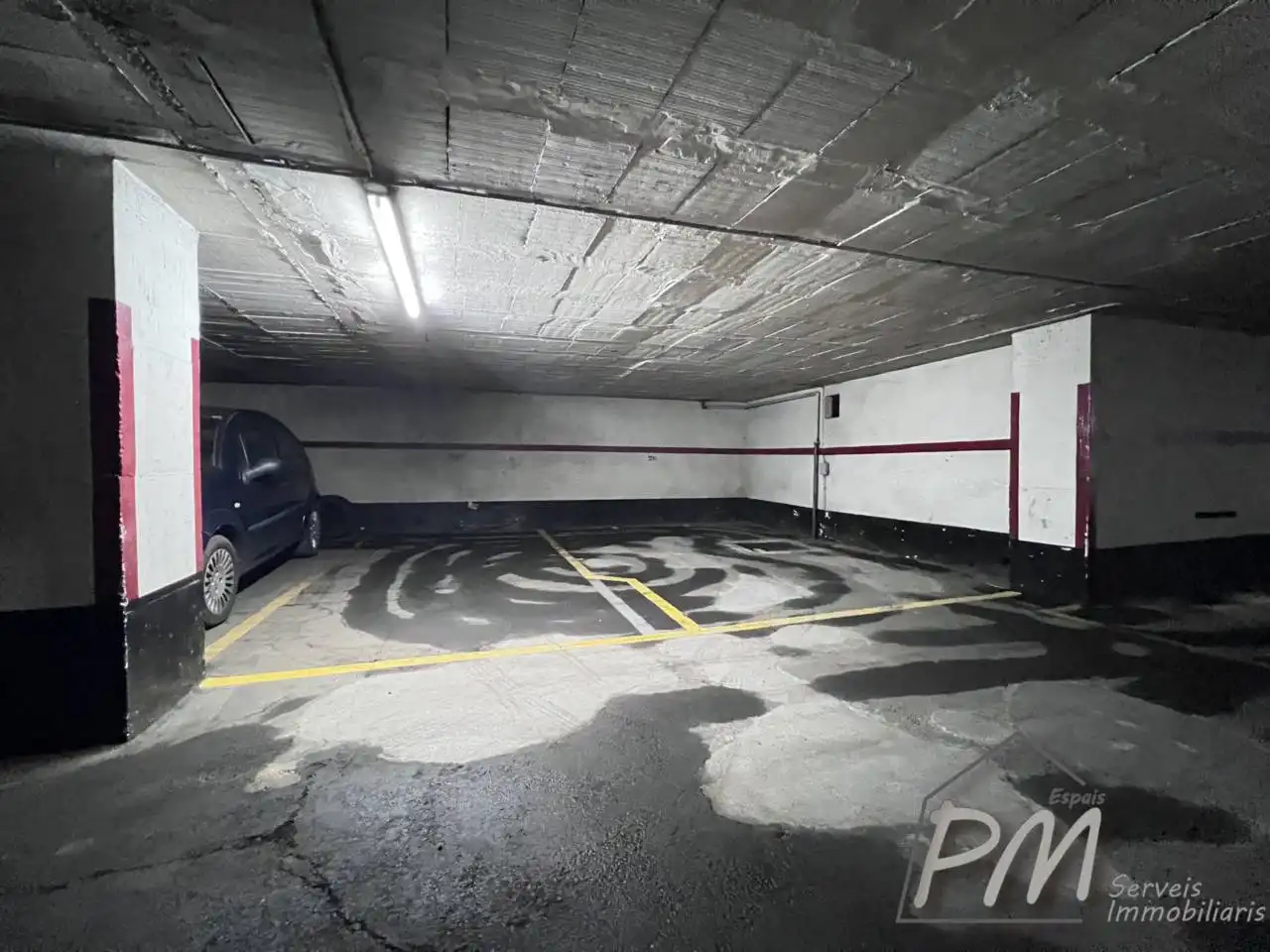Parkplatz von Garage zur Miete in Girona