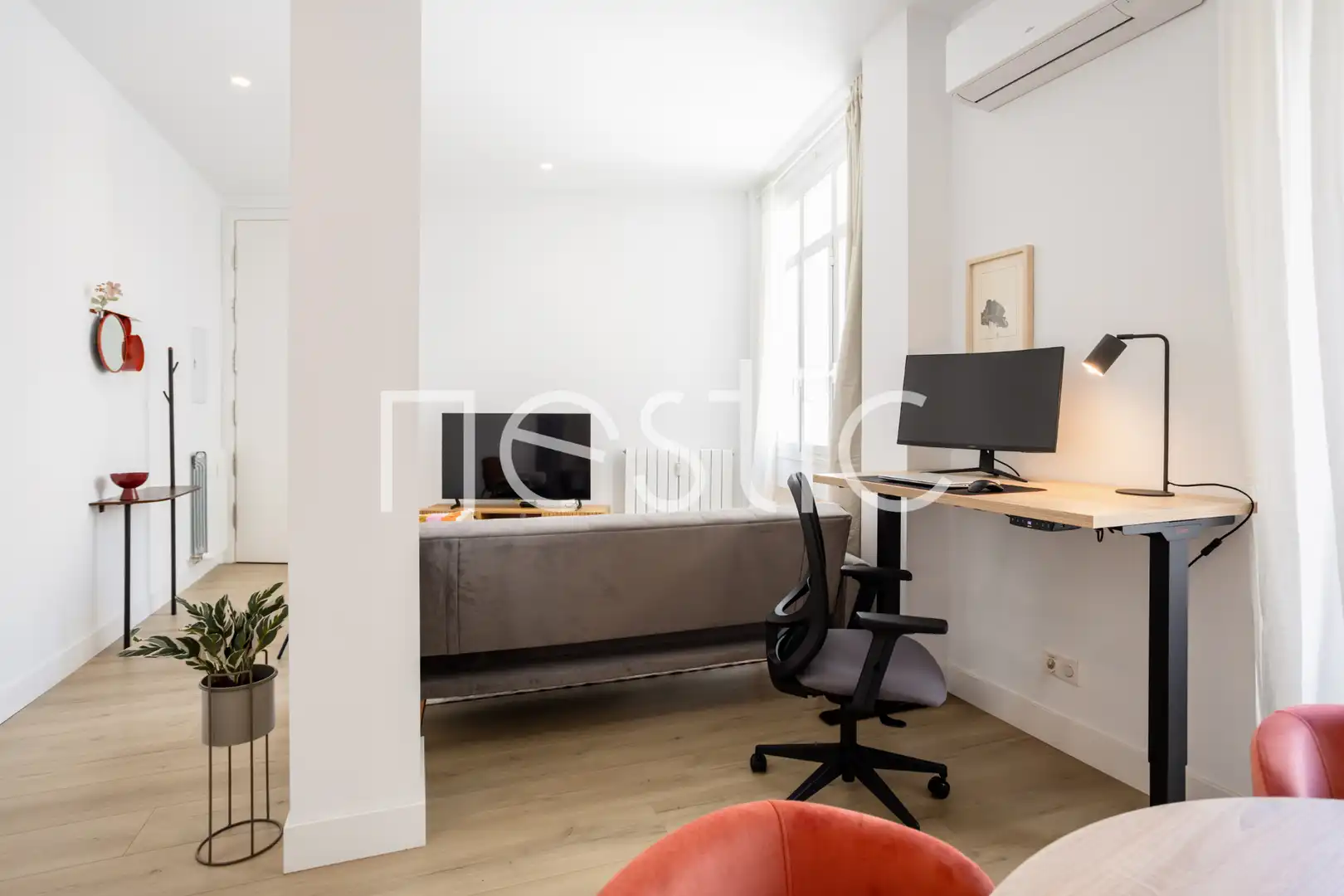 Habitación de Apartamento de alquiler en Madrid con Aire acondicionado, Calefacción y Amueblado