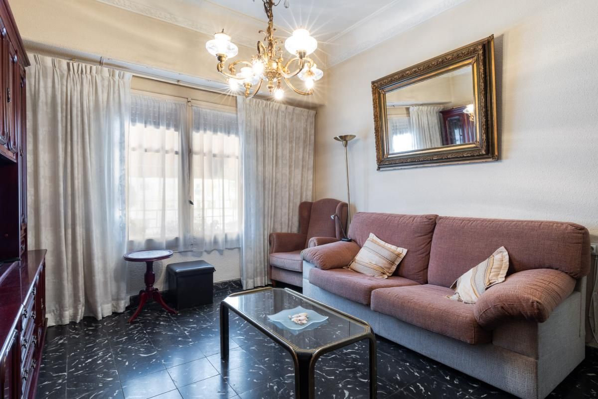 Living room of Flat for sale in  Valencia Capital  with Terrace and Balcony