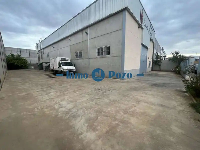 Nave industrial en venta en Almendralejo, imagen 2