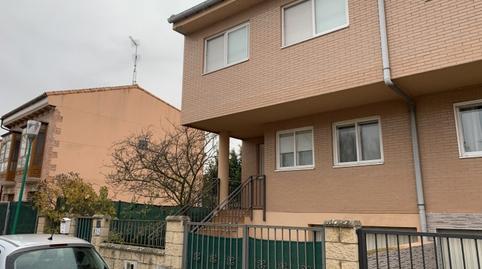 Foto 2 de Casa adosada en venda a Calle el Tresparral, Villagonzalo Pedernales, Burgos