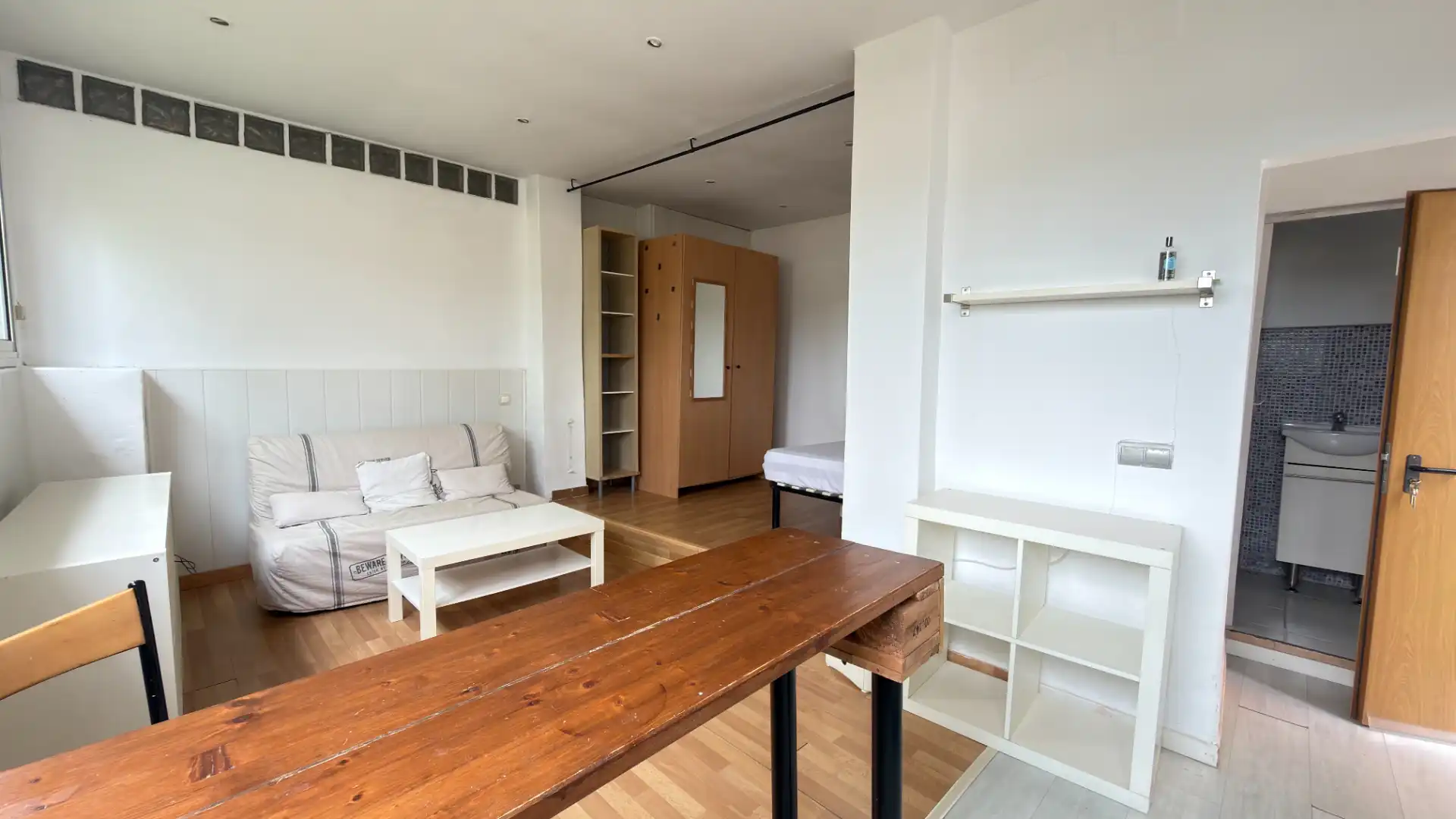 Sala d'estar de Dúplex en venda en Barcelona amb Aire condicionat, Calefacció i Jardí privat