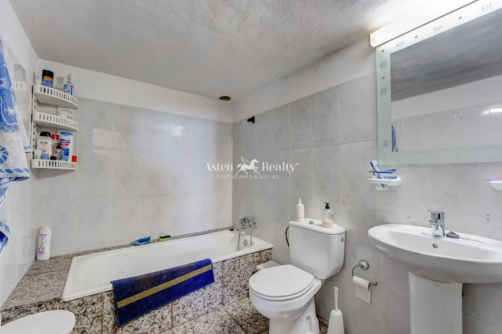 Bany de Casa o xalet en venda en Adeje amb Terrassa, Traster i Moblat