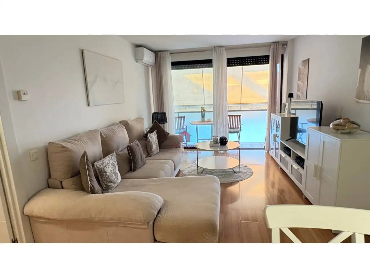 Living room of Flat for sale in Terrassa  with Air Conditioner, Heating and Storage room