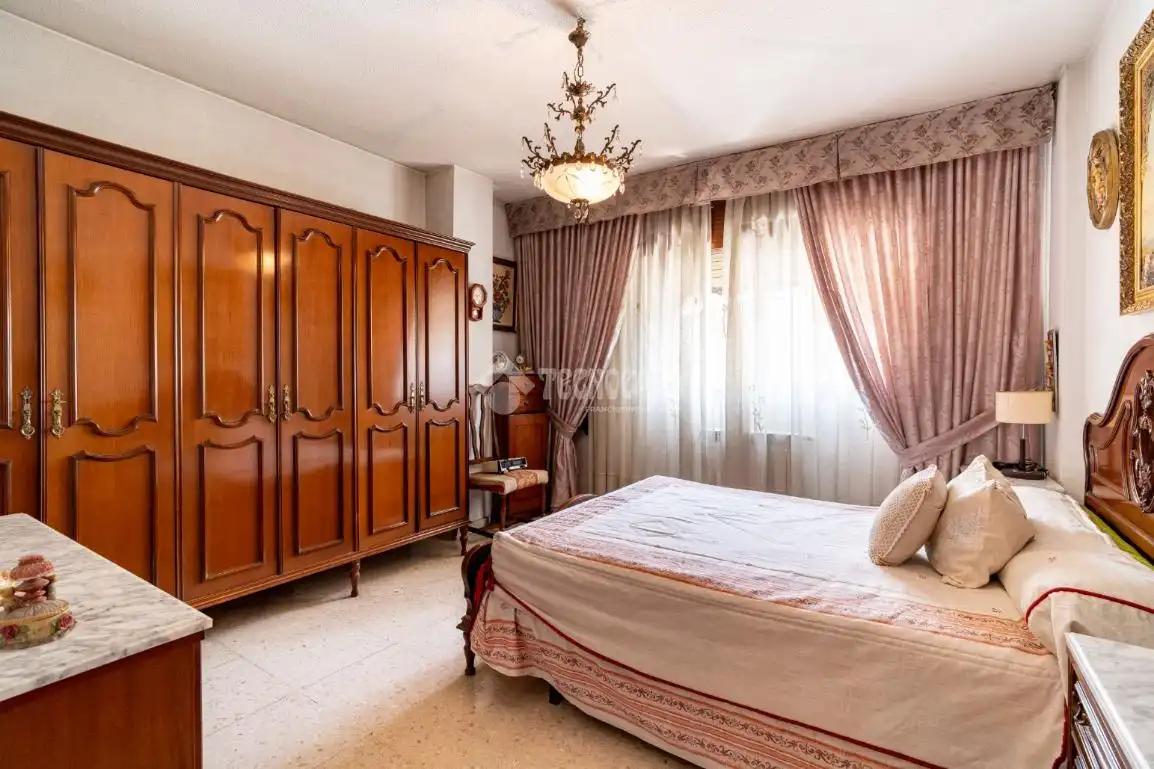 Habitación de Piso en venta en Granada