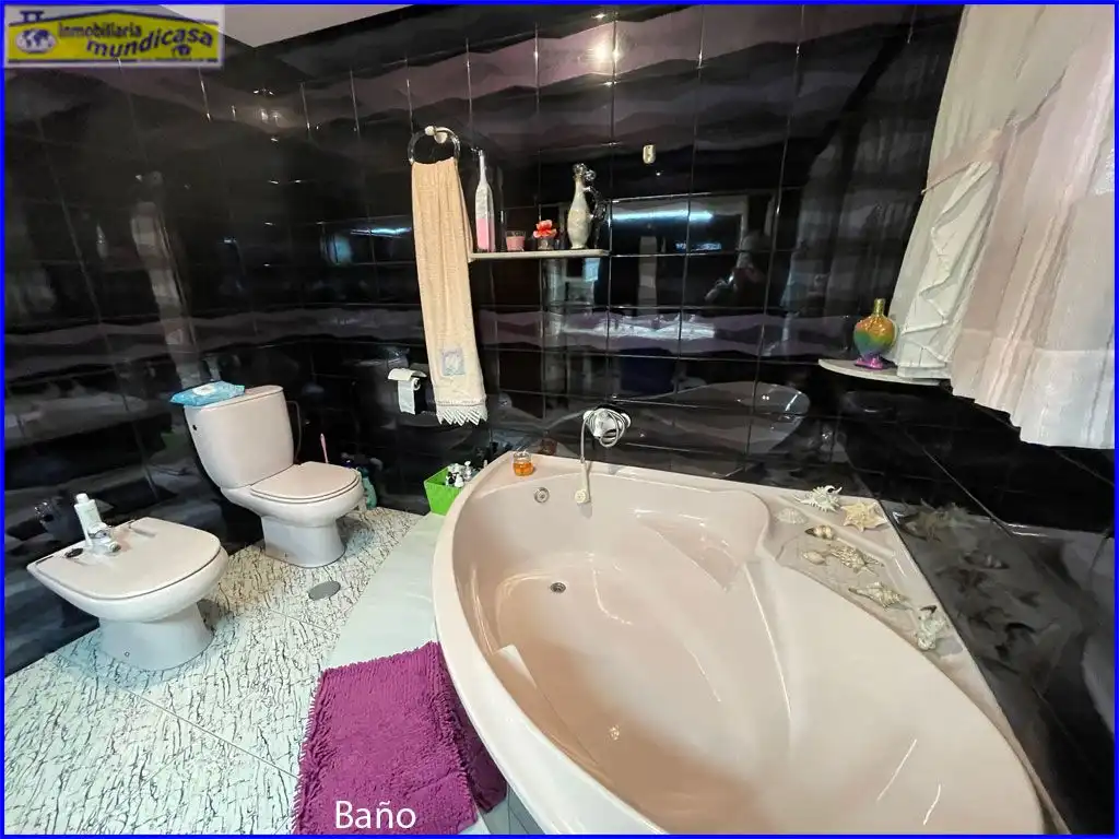 Baño de Casa o chalet en venta en Murcia con Jardín privado, Terraza y Amueblado