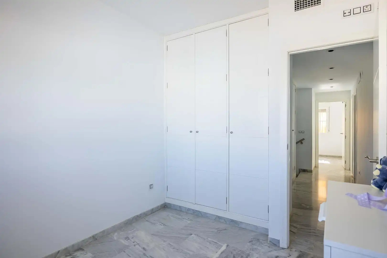 Maison jumelée avec jardin à vendre à 50 Avenida Mariana de Pineda #50, imagen 26