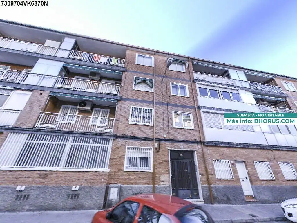 Vista exterior de Piso en venta en Alcalá de Henares