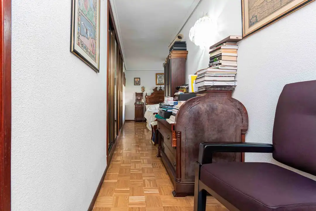 Flat for sale in Madrid  with Air Conditioner, Heating and Storage room