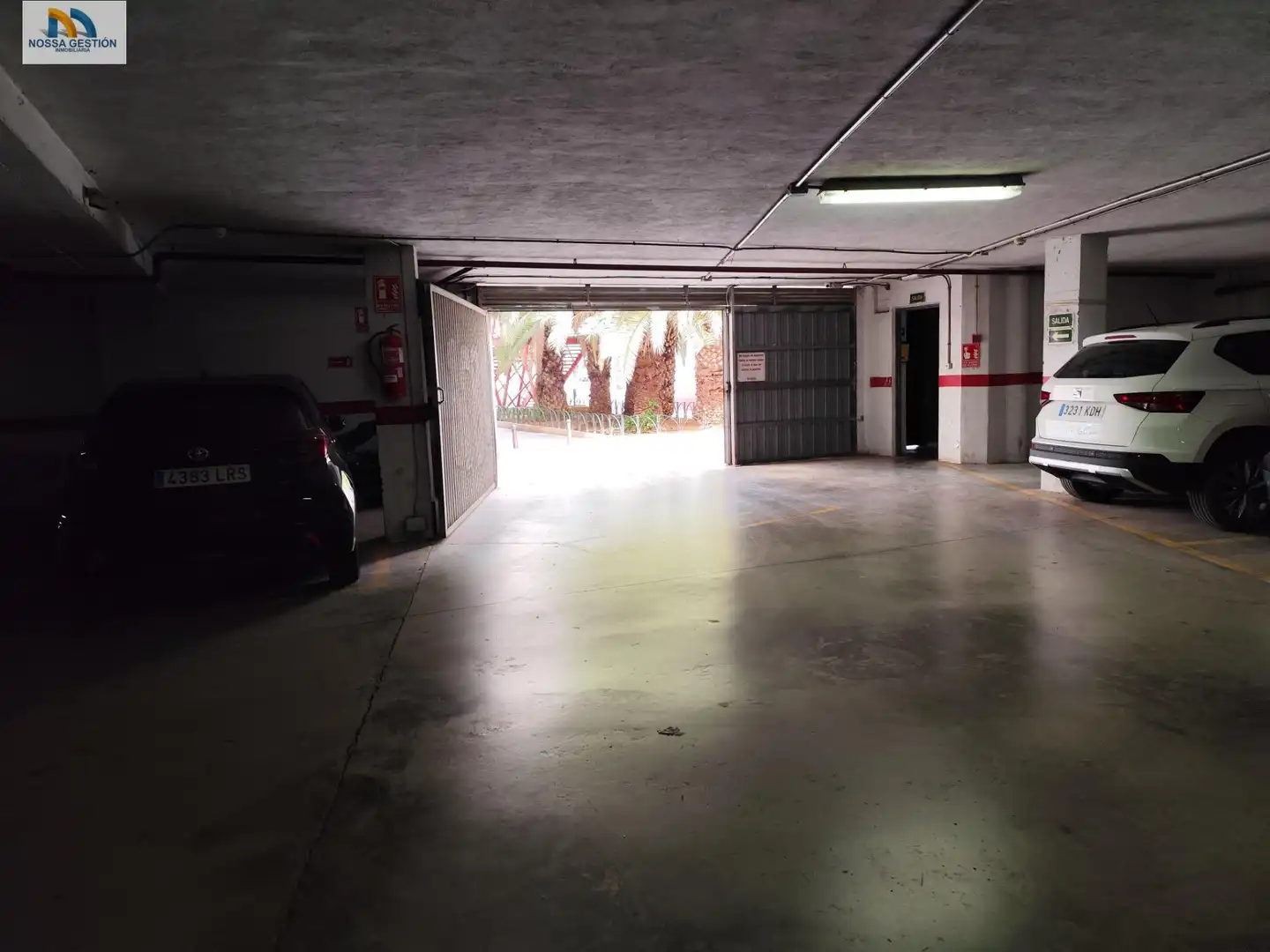 Garage zur Miete in Calle del Esperantista Hernández Lahuerta, El Calvari