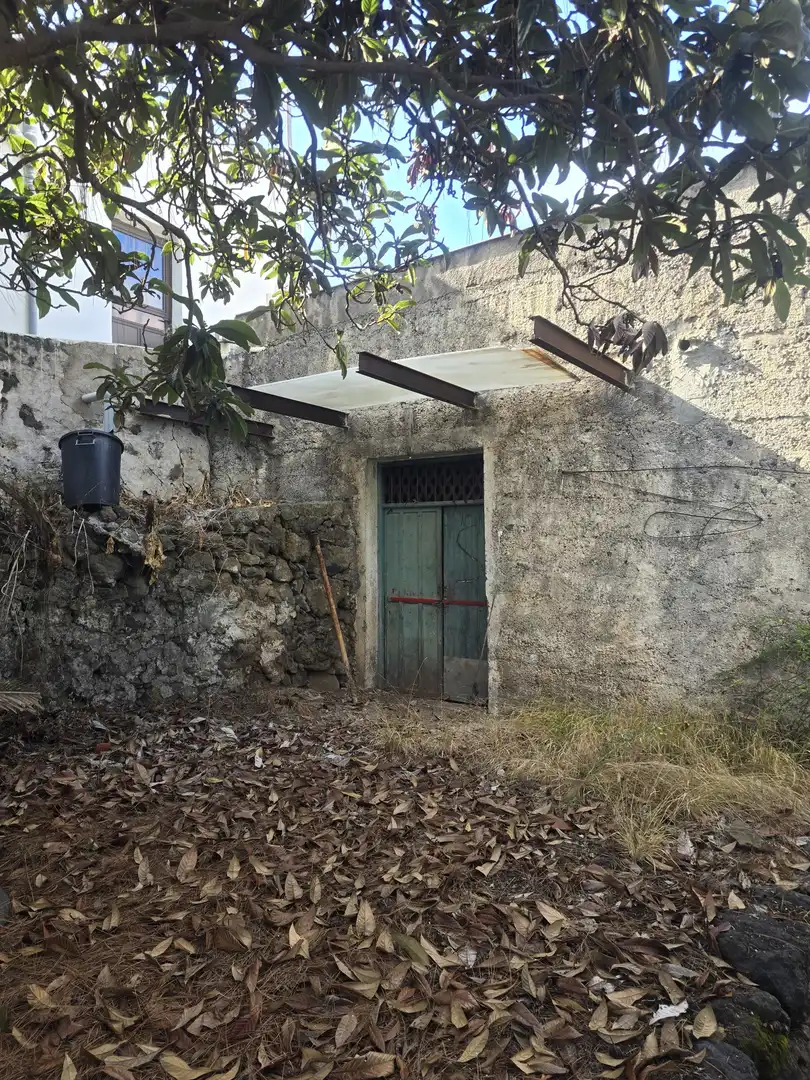 Terreno rústico en venta en Calle León 17, imagen 2