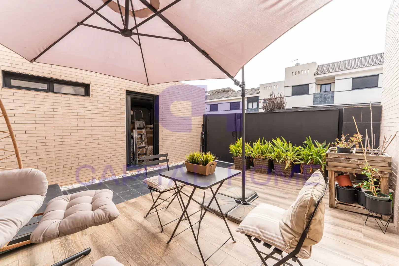 Reihenhaus mit Pool zum Verkauf in Calle de Murillo 54, imagen 4