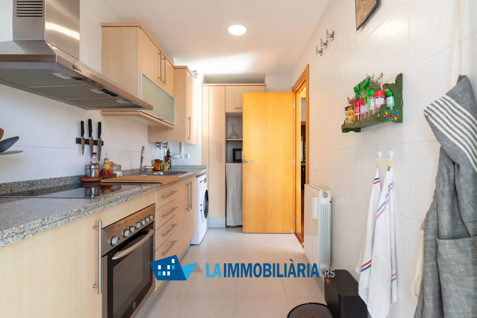Küche von Wohnung zum Verkauf in Terrassa mit Klimaanlage, Heizung und Terrasse
