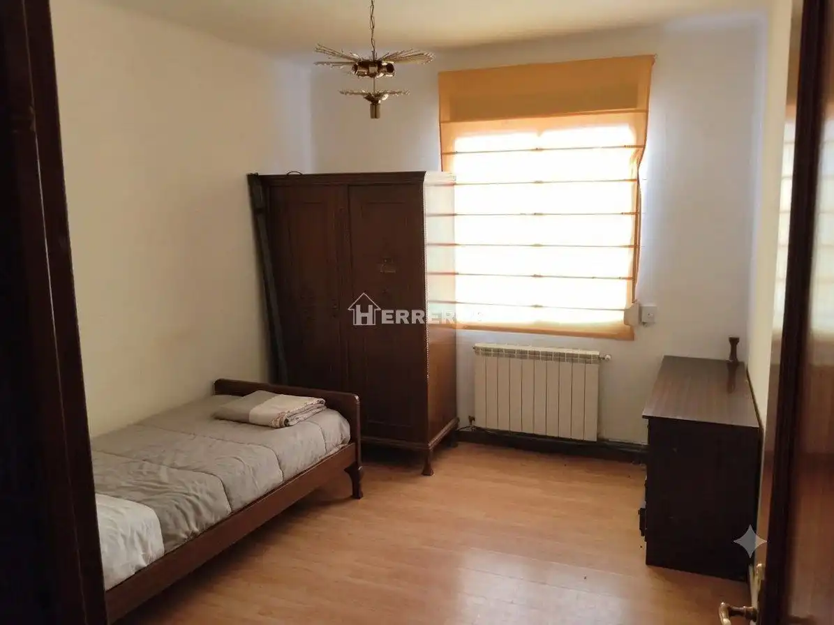 Habitación de Apartamento en venta en Navarrete con Calefacción, Parquet y Terraza