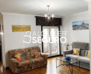 Living room of Flat to rent in Vigo   with Heating, Terrace and Storage room