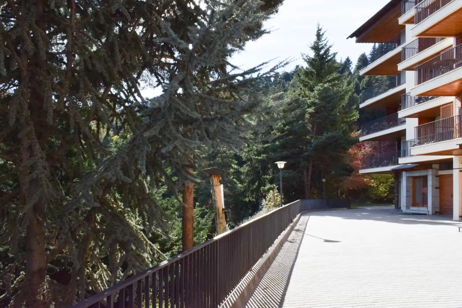 Vista exterior de Apartamento en venta en Alp con Aire acondicionado, Calefacción y Terraza
